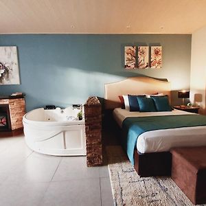 Yellow Tree Suites